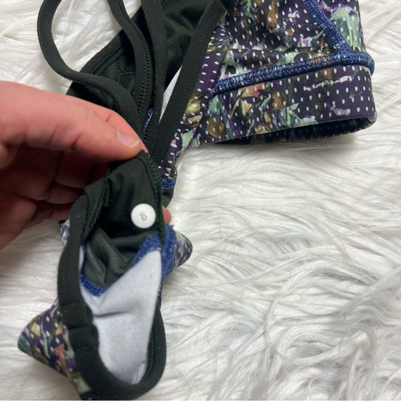 Lululemon flow y bra - Picture 4 of 4